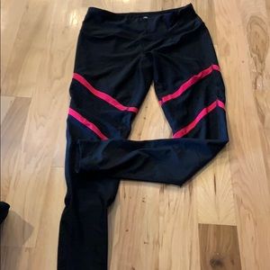 Black and pink workout leggings